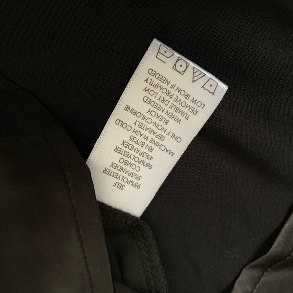 NWOT Susan Graver liquid knit top w/keyhol… - Picture 4 of 4